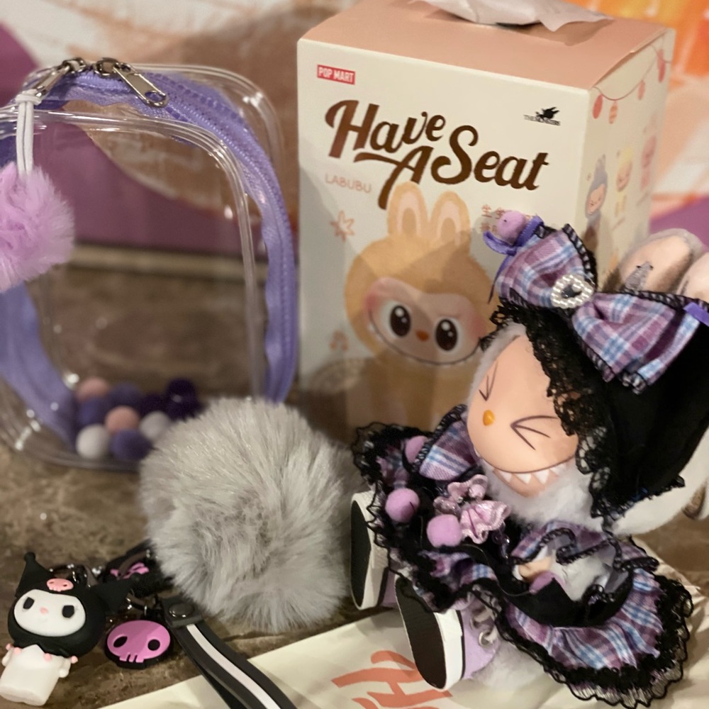 POP MART Authentic NIB HEHE LABUBU HAVE A SEAT W/UNBRANDED Charm & FREE Case